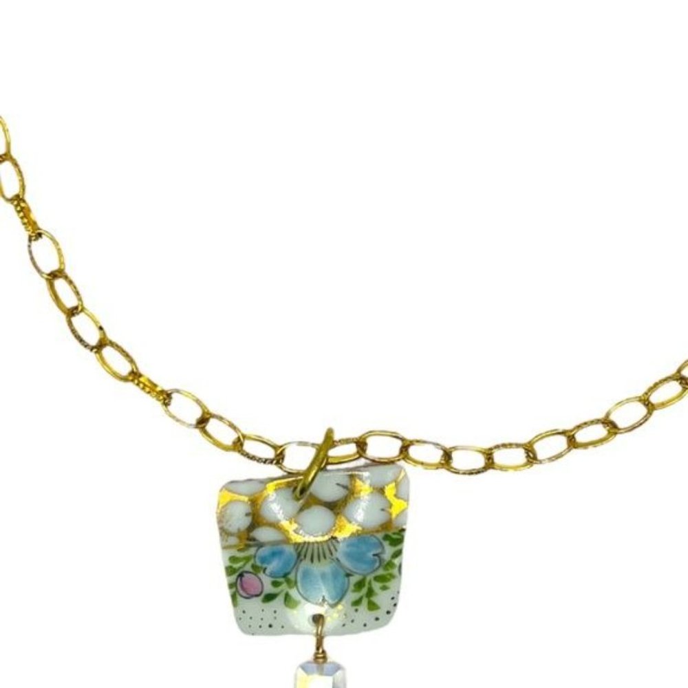 Broken China Artisan Pendant from a Vint English Fine China Cup & Crystal Dangle - Picture 7 of 17